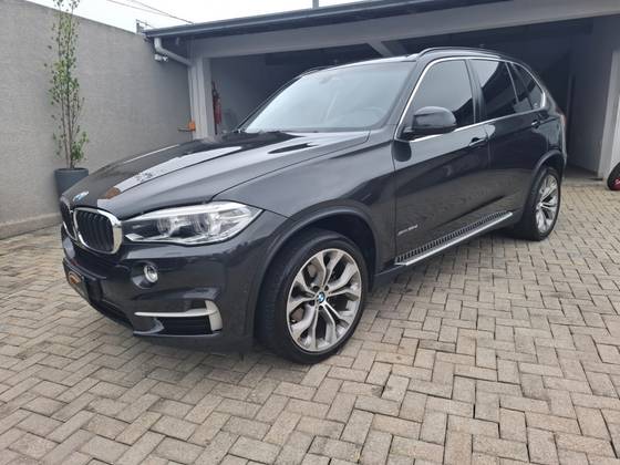 BMW X5 3.0 4X4 30D I6 TURBO DIESEL 4P AUTOMÁTICO BMW X5 3.0 4X4 30D I6 TURBO DIESEL 4P AUTOMÁTICO